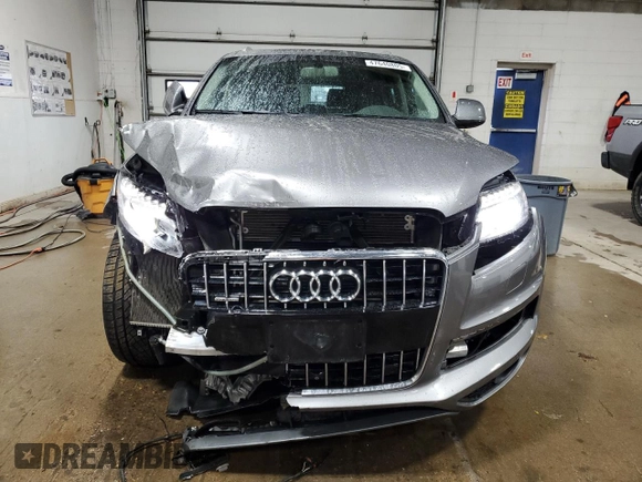 2015 Audi Q7 3.0T S line Prestige with VIN WA1DGAFE0FD025644, listed as a Copart auction lot 47640805 with 105,644 mi miles and Salvage Title. Bid and sale history available at carsss.com. Image 5.