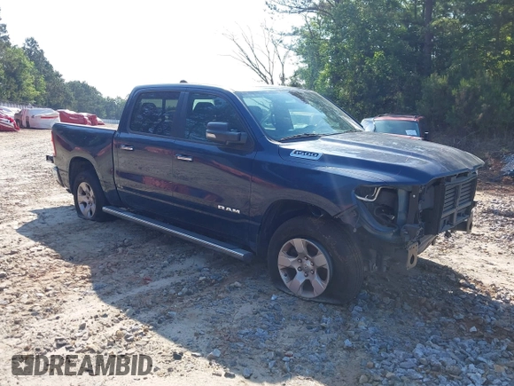 2019 Ram 1500 Big Horn z VIN 1C6RRFFG0KN909003, wystawiony jako IAAI lot #39513660 z przebiegiem 84 291 mil mil oraz . Historia ofert i sprzedaży dostępna na DreamBid. Obrazek 1.