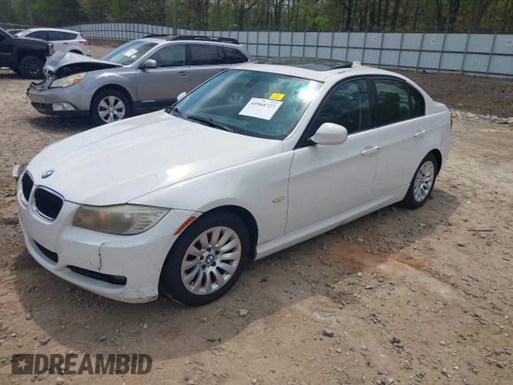 2009 BMW 3 Series 328i with VIN WBAPH77559NL83531, listed as a IAAI auction lot 41968727 with 159,755 mi miles. Bid and sale history available at carsss.com. Image 2.