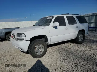 2000 GMC Yukon SLT with VIN 1GKEK13T5YJ166021, listed as a Copart auction lot 72625274 with 241,281 mi miles and Salvage Title. Bid and sale history available at carsss.com. Image 1.