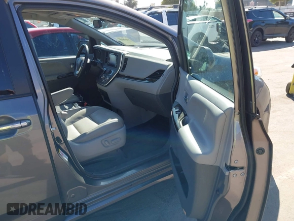 2018 Toyota Sienna XLE Auto Access Seat with VIN 5TDYZ3DC9JS910954, listed as a IAAI auction lot 42508405 with 90,029 mi miles and . Bid and sale history available at DreamBid. Image 5.