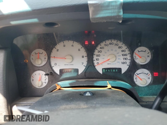 2002 Dodge 1500 z VIN 3D7HU18N92G134314, wystawiony jako Copart lot #60992715 z przebiegiem 224 173 mil mil oraz Szkoda całkowita • Salvage title. Historia ofert i sprzedaży dostępna na DreamBid. Obrazek 9.
