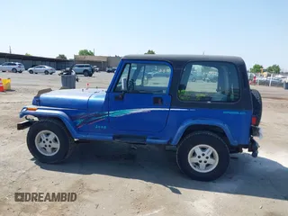 1995 Jeep Wrangler z VIN 1J4FY29S3SP213368, wystawiony jako IAAI lot #42425240 z przebiegiem 96 473 mil mil oraz . Historia ofert i sprzedaży dostępna na DreamBid. Obrazek 14.