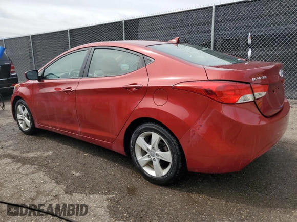 2012 Hyundai Elantra GLS z VIN KMHDH4AE2CU264809, wystawiony jako Copart lot #58392915 z przebiegiem 181 085 mil mil oraz Czysty tytuł • Clean title. Historia ofert i sprzedaży dostępna na DreamBid. Obrazek 2.