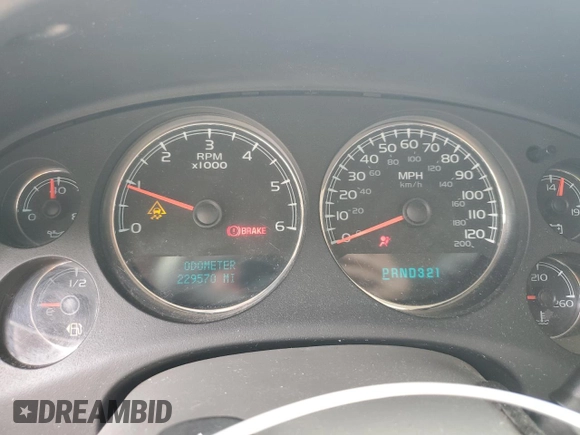 2008 Chevrolet Tahoe 2LT z VIN 1GNFC13068J148704, wystawiony jako Copart lot #54614815 z przebiegiem 229 570 mil mil oraz Czysty tytuł • Clean title. Historia ofert i sprzedaży dostępna na DreamBid. Obrazek 9.