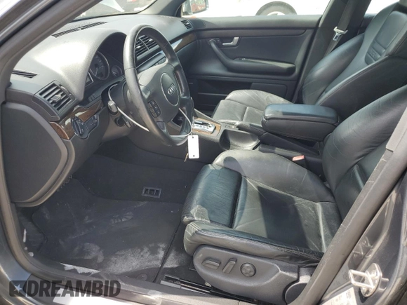2005 Audi S4 z VIN WAUPL68E85A109670, wystawiony jako Copart lot #55114175 z przebiegiem 98 679 mil mil oraz Szkody całkowita. Historia ofert i sprzedaży dostępna na DreamBid. Obrazek 7.