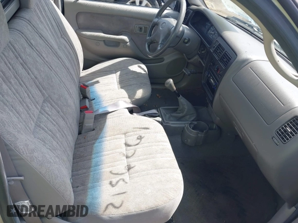 2003 Toyota Tacoma z VIN 5TENL42N63Z169165, wystawiony jako IAAI lot #42156261 z przebiegiem 106 813 mil mil oraz . Historia ofert i sprzedaży dostępna na DreamBid. Obrazek 5.