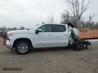 2022 Chevrolet Silverado 1500 LT with VIN 1GCPDKEK3NZ611703, listed as a IAAI auction lot 41298996 with 23,912 mi miles. Bid and sale history available at carsss.com. Image 14.