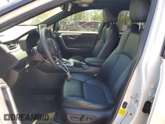 2019 Toyota RAV4 Hybrid XSE z VIN JTMEWRFV0KJ025912, wystawiony jako Copart lot #54350235 z przebiegiem 37 677 mil mil oraz Szkoda całkowita • Salvage title. Historia ofert i sprzedaży dostępna na DreamBid. Obrazek 7.