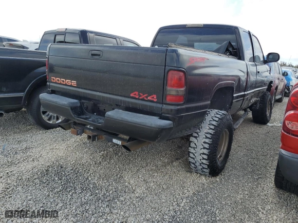 1998 Dodge Ram 1500 with VIN 3B7HF13Y8WG215512, listed as a Copart auction lot 76803314 with 0 mi miles and Salvage Title. Bid and sale history available at carsss.com. Image 3.