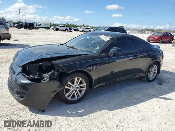 2008 Hyundai Tiburon GS z VIN KMHHM66D08U291605, wystawiony jako Copart lot #46589265 z przebiegiem 177 104 mil mil oraz Szkoda całkowita • Salvage title. Historia ofert i sprzedaży dostępna na DreamBid. Obrazek 1.