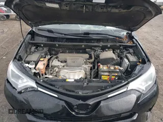 2018 Toyota RAV4 XLE with VIN 2T3WFREV9JW412755, listed as a IAAI auction lot 41889960 with 216,451 mi miles and . Bid and sale history available at carsss.com. Image 10.