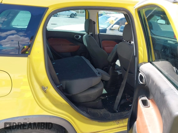 2014 FIAT 500L Trekking с VIN ZFBCFADH7EZ021466, выставлен на аукционе IAAI как лот 42147275 с пробегом 132 380 миль миль и . История ставок и продаж доступна на DreamBid. Изображение 8.