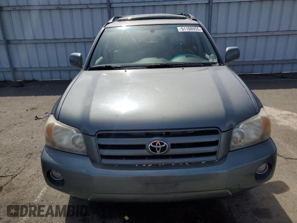 2005 Toyota Highlander z VIN JTEEP21AX50089793, wystawiony jako Copart lot #51108955 z przebiegiem 167 137 mil mil oraz Czysty tytuł • Clean title. Historia ofert i sprzedaży dostępna na DreamBid. Obrazek 5.