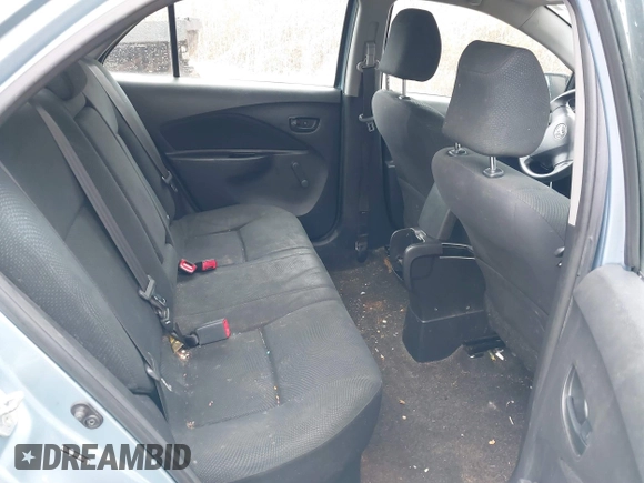 2009 Toyota Yaris z VIN JTDBT903391314800, wystawiony jako IAAI lot #41341594 z przebiegiem 119 610 mil mil oraz . Historia ofert i sprzedaży dostępna na DreamBid. Obrazek 8.