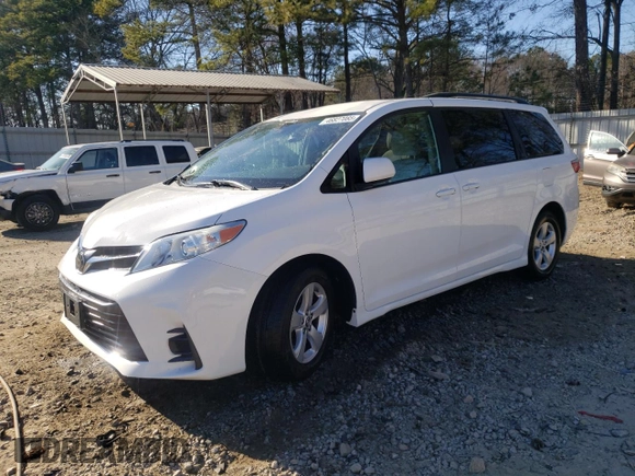2019 Toyota Sienna LE Auto Access Seat with VIN 5TDKZ3DC8KS017441, listed as a Copart auction lot 46827085 with 61,948 mi miles and Salvage Title. Bid and sale history available at DreamBid. Image 1.