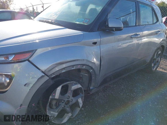 2022 Hyundai Venue SEL with VIN KMHRC8A35NU133080, listed as a IAAI auction lot 40300938 with 95,510 mi miles and . Bid and sale history available at DreamBid. Image 6.