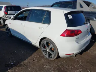 2015 Volkswagen GTI Autobahn с VIN 3VW4T7AU0FM001879, выставлен на аукционе IAAI как лот 41522384 с пробегом Не указан миль и . История ставок и продаж доступна на DreamBid. Изображение 3.