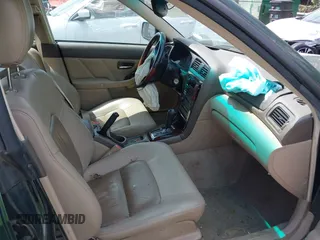 2001 Subaru Legacy Outback L.L. Bean with VIN 4S3BH806017650413, listed as a IAAI auction lot 42172039 with 150,868 mi miles and . Bid and sale history available at DreamBid. Image 5.