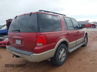 2005 Ford Expedition Eddie Bauer with VIN 1FMFU175X5LA72556, listed as a IAAI auction lot 42867424 with Not provided miles and . Bid and sale history available at DreamBid. Image 4.