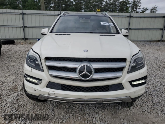 2013 Mercedes-Benz GL 450 z VIN 4JGDF7CE3DA122086, wystawiony jako Copart lot #52203515 z przebiegiem 105 680 mil mil oraz Szkoda całkowita • Salvage title. Historia ofert i sprzedaży dostępna na DreamBid. Obrazek 5.