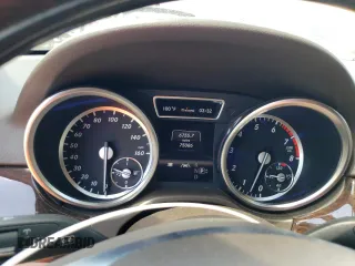 2013 Mercedes-Benz M 350 z VIN 4JGDA5JB4DA213539, wystawiony jako Copart lot #57597245 z przebiegiem 75 086 mil mil oraz Szkoda całkowita • Salvage title. Historia ofert i sprzedaży dostępna na DreamBid. Obrazek 9.