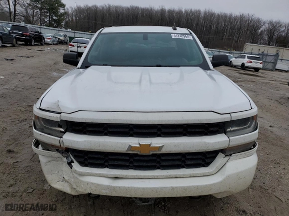 2018 Chevrolet Silverado 1500 Custom with VIN 3GCUKPEC7JG627041, listed as a Copart auction lot 44240965 with 113,012 mi miles and Salvage Title. Bid and sale history available at carsss.com. Image 5.