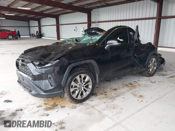 2021 Toyota RAV4 XLE Premium z VIN 2T3A1RFV0MW145999, wystawiony jako IAAI lot #42234472 z przebiegiem 57 424 mil mil oraz . Historia ofert i sprzedaży dostępna na DreamBid. Obrazek 17.