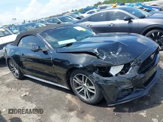 2016 Ford Mustang EcoBoost Premium z VIN 1FATP8UH3G5216869, wystawiony jako IAAI lot #42124628 z przebiegiem 193 793 mil mil oraz . Historia ofert i sprzedaży dostępna na DreamBid. Obrazek 1.