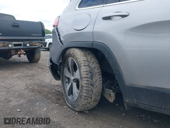 2019 Jeep Cherokee Limited with VIN 1C4PJMDXXKD451183, listed as a IAAI auction lot 42285516 with 83,789 mi miles and . Bid and sale history available at DreamBid. Image 19.