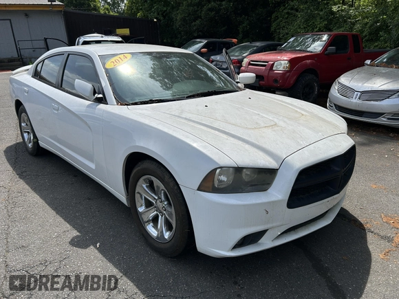 2014 Dodge Charger SE with VIN 2C3CDXBG8EH187998, listed as a IAAI auction lot 42175958 with 135,388 mi miles and . Bid and sale history available at carsss.com. Image 1.