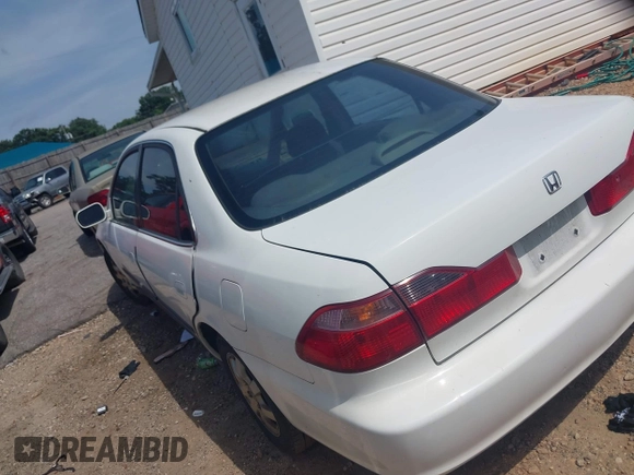 1999 Honda Accord LX z VIN JHMCG5640XC051473, wystawiony jako IAAI lot #42455960 z przebiegiem 200 284 mil mil oraz . Historia ofert i sprzedaży dostępna na DreamBid. Obrazek 3.