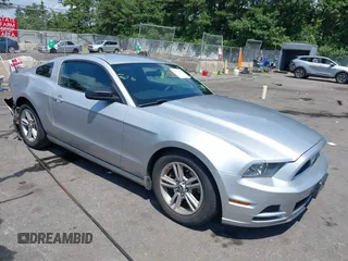 2013 Ford Mustang V6 with VIN 1ZVBP8AM5D5218722, listed as a IAAI auction lot 42728064 with 138,906 mi miles and . Bid and sale history available at DreamBid. Image 1.