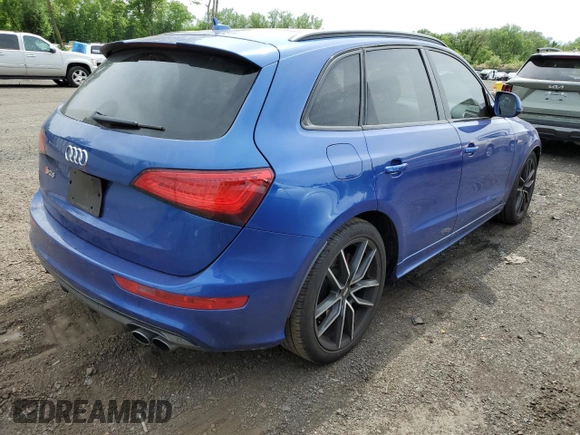 2016 Audi SQ5 Premium Plus with VIN WA1CCAFP6GA031735, listed as a Copart auction lot 58229765 with 47,518 mi miles and Salvage title. Bid and sale history available at DreamBid. Image 3.