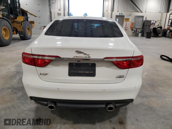 2016 Jaguar XF 35t Prestige z VIN SAJBK4BV7GCY12036, wystawiony jako Copart lot #57208875 z przebiegiem 186 080 mil mil oraz Szkoda całkowita • Salvage title. Historia ofert i sprzedaży dostępna na DreamBid. Obrazek 6.