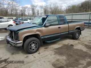 1995 GMC Sierra 1500 z VIN 2GTEK19K3S1511767, wystawiony jako Copart lot #51977295 z przebiegiem 215 667 mil mil oraz Szkody całkowita. Historia ofert i sprzedaży dostępna na DreamBid. Obrazek 1.
