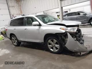 2013 Toyota Highlander Limited with VIN 5TDDK3EHXDS175547, listed as a IAAI auction lot 41334864 with 135,049 mi miles and . Bid and sale history available at DreamBid. Image 14.