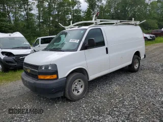 2018 Chevrolet Express Cargo z VIN 1GCWGAFP4J1281103, wystawiony jako Copart lot #62650775 z przebiegiem 157 777 mil mil oraz Czysty tytuł • Clean title. Historia ofert i sprzedaży dostępna na DreamBid. Obrazek 1.