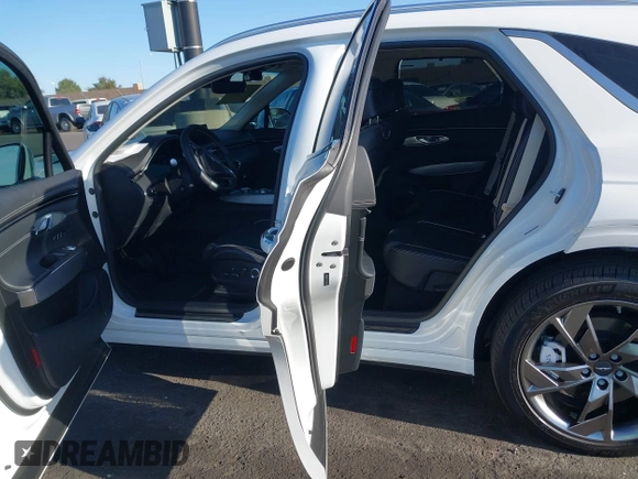 2024 Genesis GV70 Advanced with VIN 5NMMCET1XRH002913, listed as a IAAI auction lot 41959174 with 8,207 mi miles and . Bid and sale history available at DreamBid. Image 8.