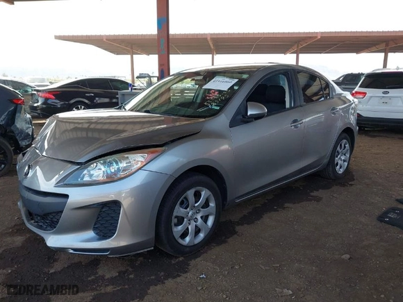 2013 Mazda Mazda3 i Sport with VIN JM1BL1UP0D1785195, listed as a IAAI auction lot 41916060 with 113,611 mi miles. Bid and sale history available at carsss.com. Image 2.