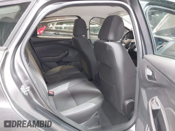 2012 Ford Focus SE with VIN 1FAHP3K22CL394088, listed as a IAAI auction lot 40953085 with 147,259 mi miles and . Bid and sale history available at carsss.com. Image 8.