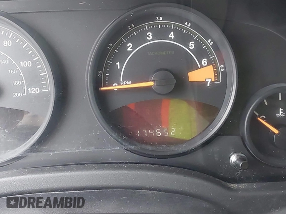 2015 Jeep Patriot Altitude Edition with VIN 1C4NJPBA3FD419477, listed as a IAAI auction lot 41878058 with 174,652 mi miles. Bid and sale history available at carsss.com. Image 15.