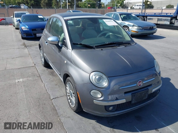 2012 FIAT 500 Lounge z VIN 3C3CFFCRXCT119565, wystawiony jako IAAI lot #42449541 z przebiegiem 93 367 mil mil oraz . Historia ofert i sprzedaży dostępna na DreamBid. Obrazek 6.