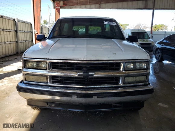 1996 Chevrolet Tahoe with VIN 3GNEK18R1TG137075, listed as a Copart auction lot 73995594 with 268,898 mi miles and Non Repairable. Bid and sale history available at carsss.com. Image 5.