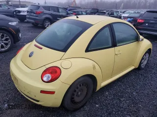 2010 Volkswagen New Beetle Coupe with VIN 3VWPG3AG9AM010836, listed as a Copart auction lot 84252304 with 79,692 mi miles and Clean Title. Bid and sale history available at carsss.com. Image 3.