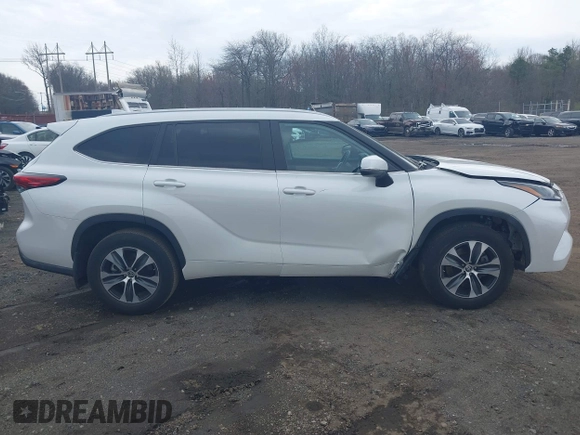 2023 Toyota Highlander L z VIN 5TDKDRBH5PS508850, wystawiony jako IAAI lot #42000739 z przebiegiem 35 914 mil mil oraz . Historia ofert i sprzedaży dostępna na DreamBid. Obrazek 13.