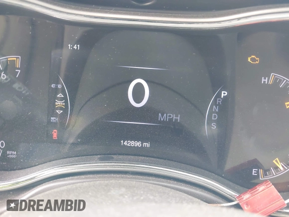 2014 Jeep Grand Cherokee Overland with VIN 1C4RJECG3EC266659, listed as a IAAI auction lot 41363419 with 142,896 mi miles. Bid and sale history available at carsss.com. Image 7.