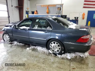 2004 Acura RL w/Navigation System with VIN JH4KA96684C001616, listed as a Copart auction lot 83496294 with 0 mi miles and Salvage Title. Bid and sale history available at carsss.com. Image 2.