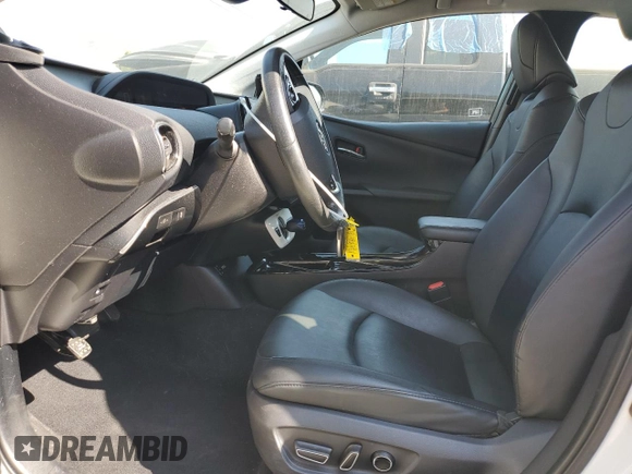 2017 Toyota Prius Plus with VIN JTDKARFP2H3060970, listed as a Copart auction lot 66115595 with 98,235 mi miles and Salvage title. Bid and sale history available at DreamBid. Image 7.