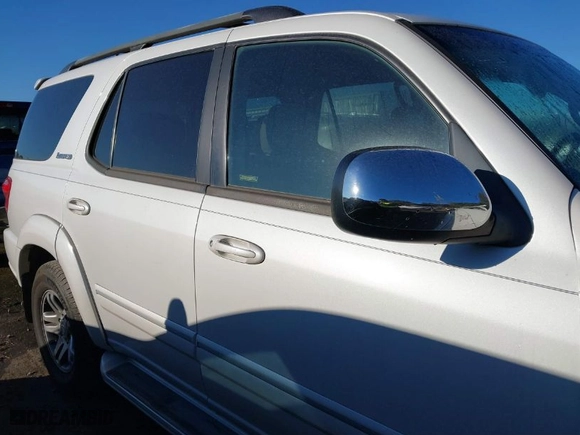2007 Toyota Sequoia Limited with VIN 5TDBT48A37S285708, listed as a IAAI auction lot 40643353 with 237,692 mi miles. Bid and sale history available at carsss.com. Image 13.